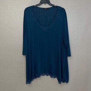 Lane Bryant Woman’s Top with Lace Trim blue 26/28